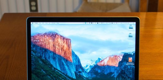 When Using Mac OS X, What gesture can be used to show LaunchPad? When Using Mac OS X, What gesture can be used to show LaunchPad?