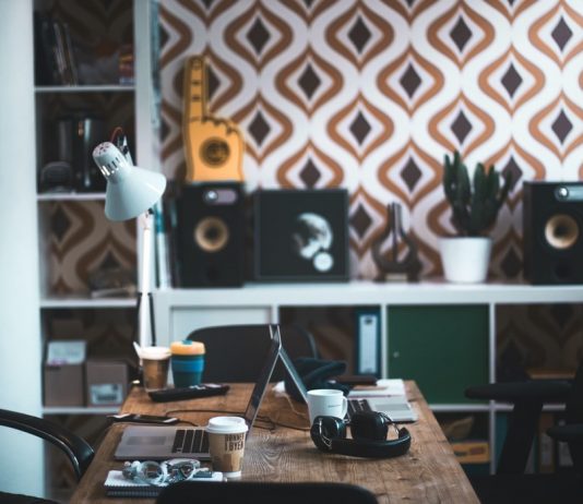 Ikea MALM Desk Review Ikea MALM Desk Review 1