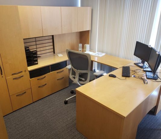 Top 7 U-Shaped Office Desks to Completely Transform Your Office