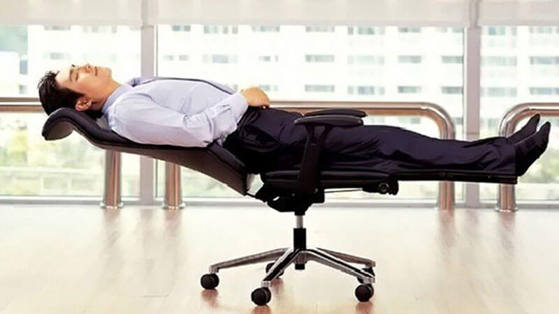 Having an ergonomic chair in the office