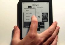 Why does Kobo lose battery when turned on even if I’m not flipping pages? Why does Kobo lose battery when turned on even if I’m not flipping pages?