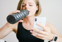 8 Helpful Phone Accessories for Fitness Lovers 8 Helpful Phone Accessories for Fitness Lovers