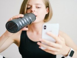 8 Helpful Phone Accessories for Fitness Lovers 8 Helpful Phone Accessories for Fitness Lovers