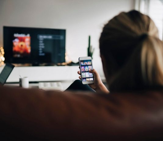 How To Connect Roku to Multiple TVs? Wireless connection - How to connect Roku to multiple TVs