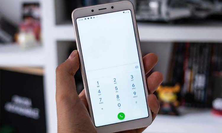Find out whose number is with the Google phone app