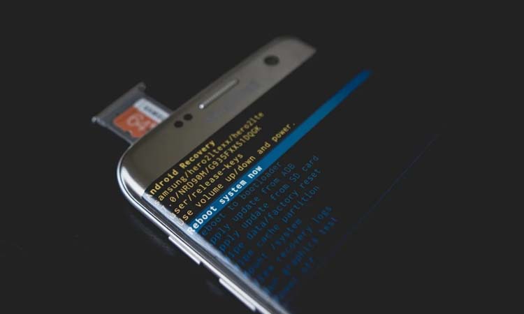 How to do a hard reset of an Android mobile and when to do it