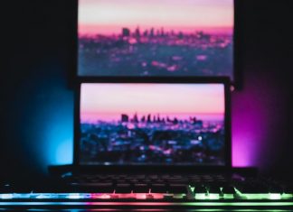 How to Connect PC to Samsung Smart TV (With and Without Wi-Fi) How to Connect PC to Samsung Smart TV