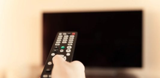 5 Reasons LG TV Turns On But No Picture or Sound LG TV Turns On But No Picture or Sound