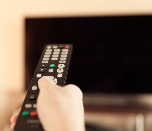 5 Reasons LG TV Turns On But No Picture or Sound LG TV Turns On But No Picture or Sound