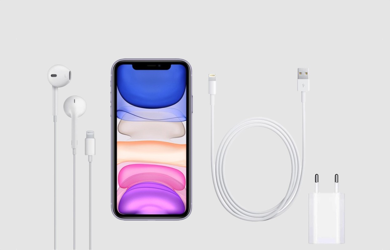 It is 2019 and the iPhone 11 for 809 euros includes in its box the same 5W charger without fast charging as the iPhone 4
