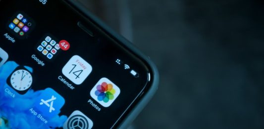 iOS at the Heart of Smart Cities: Pioneering Urban Evolution iOS at the Heart of Smart Cities