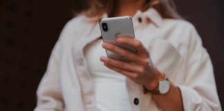 7 Apps You Most Likely Don’t Have on Your Phone (But Desperately Need) 7 Apps You Most Likely Don’t Have on Your Phone